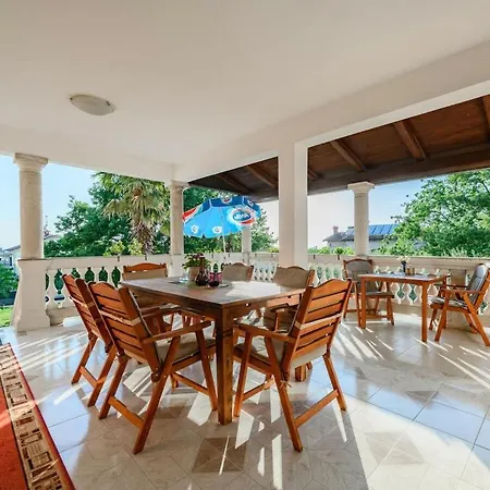 In With Swimming Pool *