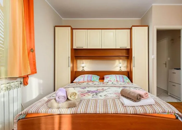 In With Swimming Pool *