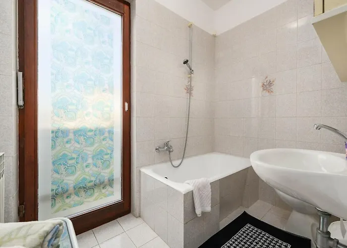 In With Swimming Pool Feriehus Poreč